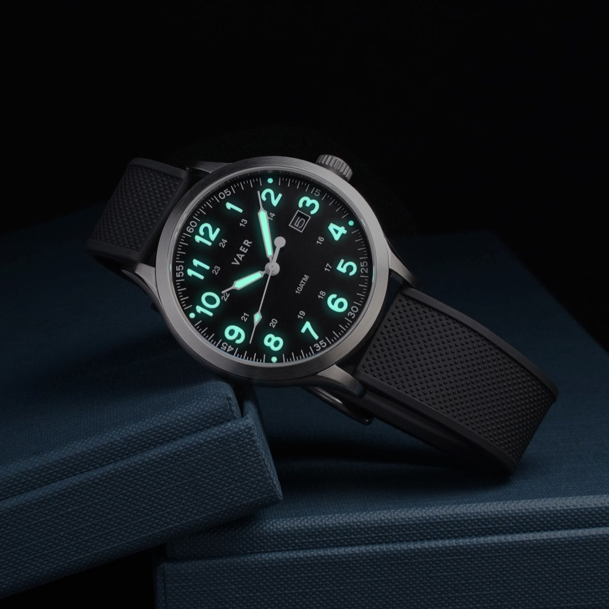 S5 Calendar Field Black - 42mm Quartz